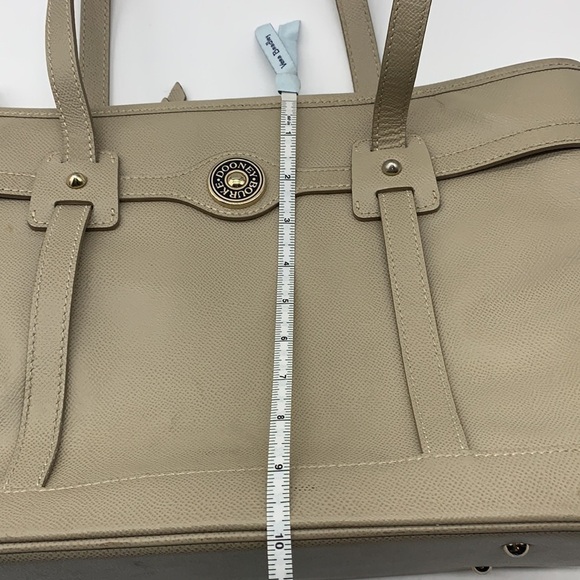 Dooney & Bourke Tan Tote Bag. DB1451 - Picture 9 of 10